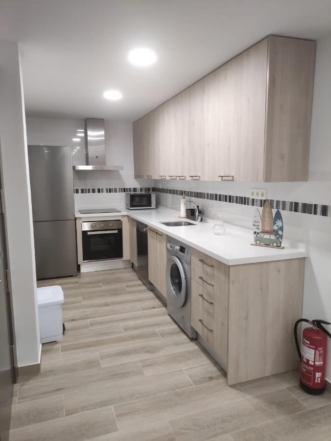 Apartamentos La Libertad 2 เบนัลมาเดนา ภายนอก รูปภาพ