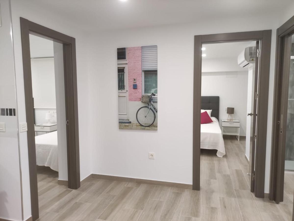 Apartamentos La Libertad 2 เบนัลมาเดนา ภายนอก รูปภาพ