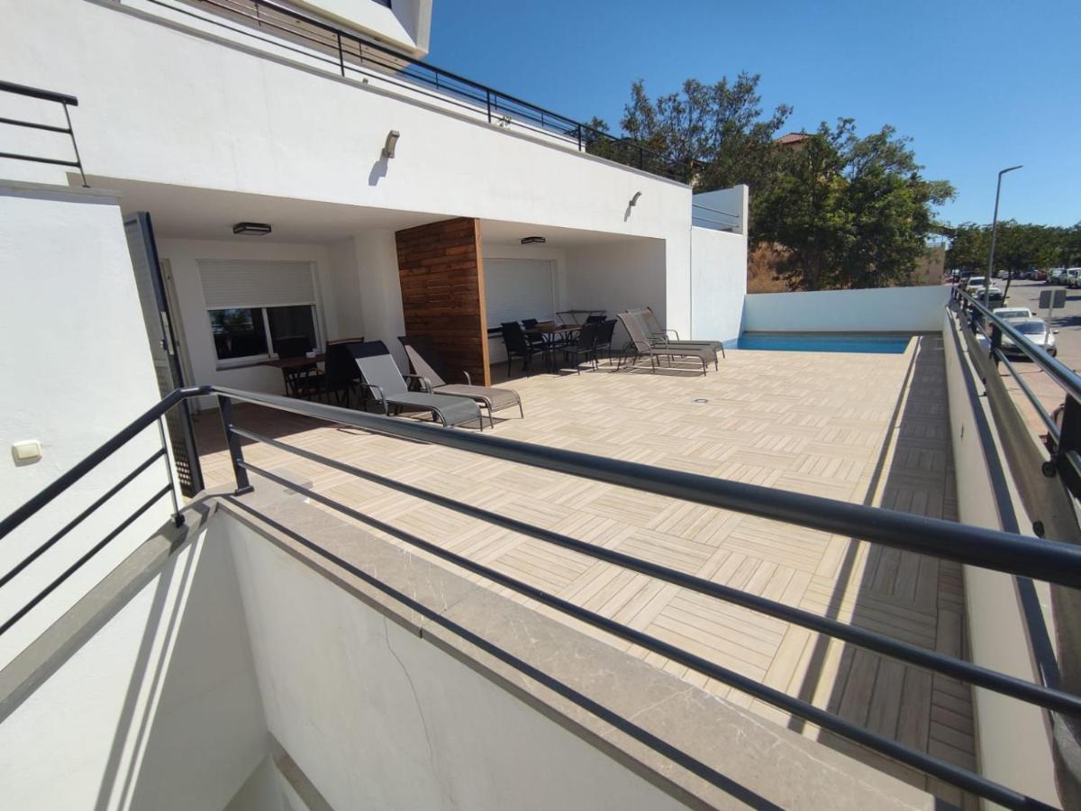 Apartamentos La Libertad 2 เบนัลมาเดนา ภายนอก รูปภาพ